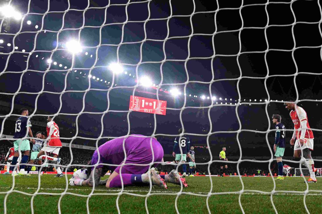 3 Brentford players injured for Arsenal trip, 2 doubts 2 Brentford's Dutch goalkeeper #01 Mark Flekken reacts after conceding a second goal during the English Premier League football match between Arsenal...