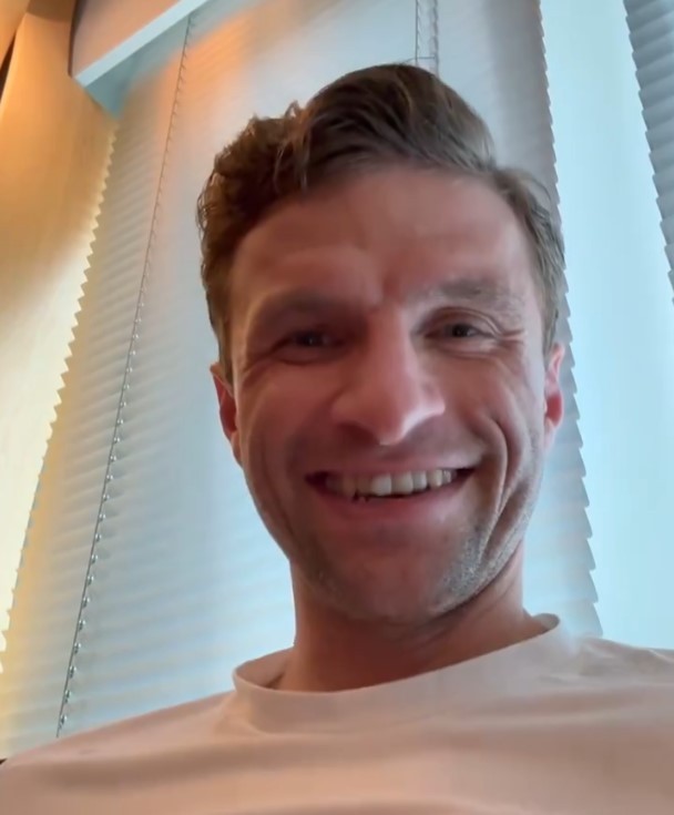 Thomas Muller posts on social media following Bayern Munich's draw against Arsenal (Photo via @iMiaSanMia on Twitter)