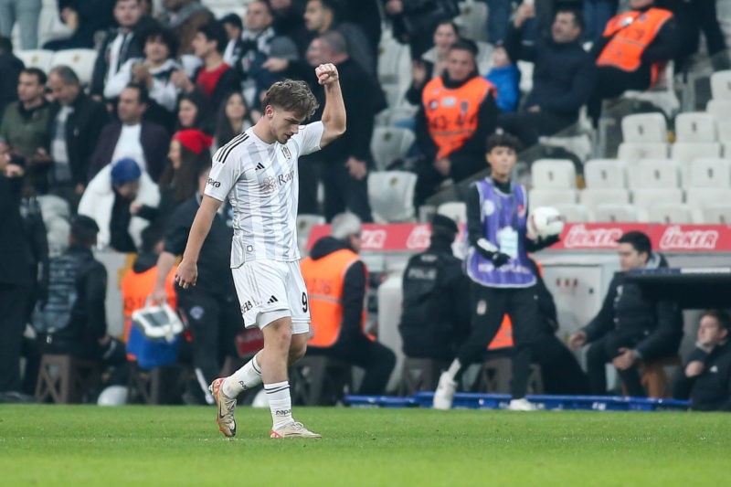 ISTANBUL, TURKEY - JANUARY 05: Semih Klçsoy of Besiktas celebrates after scoring his team's first goal during the Turkish Super League match betwee...
