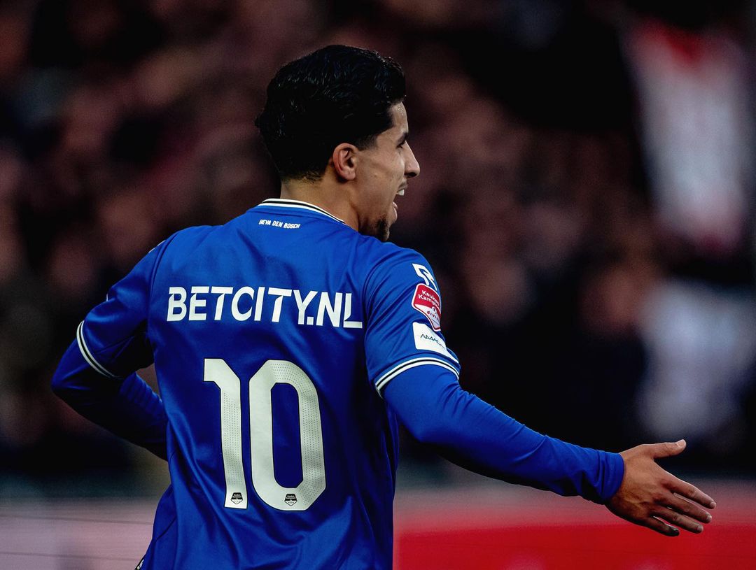 Salah-Eddine Oulad M'Hand playing for Den Bosch (Photo via Oulad M'Hand on Instagram)