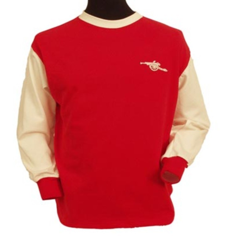 Arsenal's 1977/78 home kit (Photo via FootballKitArchive.com)