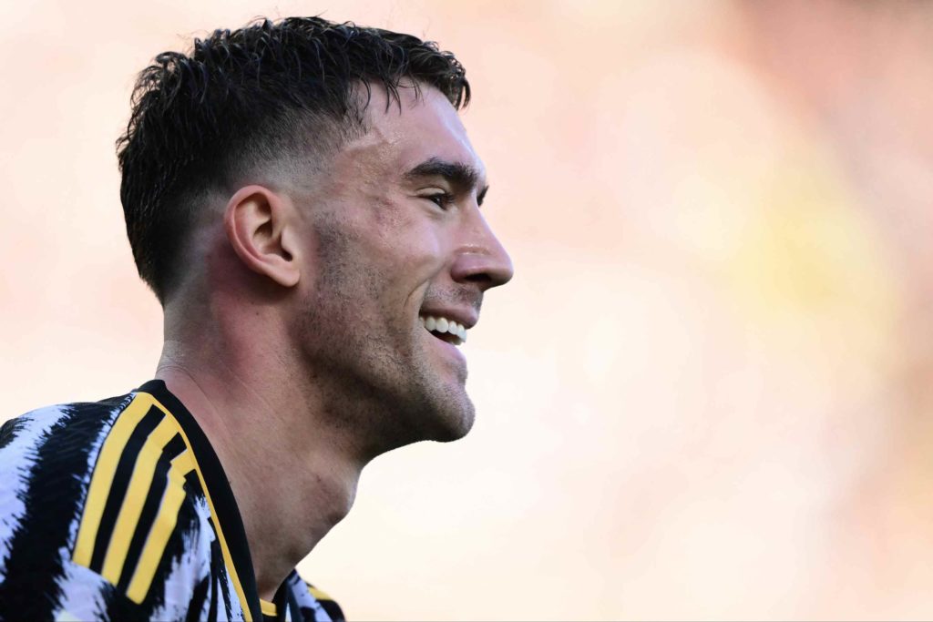 Arsenal look at January deal for Juventus striker 2 Juventus' Serbian forward #09 Dusan Vlahovic REACTS during the Italian Serie A football match between Torino and Juventus at the Grande Torino Stadium in Turin on April 13, 2024. (Photo by MARCO BERTORELLO/AFP via Getty Images)