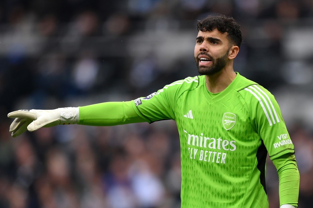 LONDON, ENGLAND: David Raya of Arsenal reacts during the Premier League match between Tottenham Hotspur and Arsenal FC at Tottenham Hotspur Stadium...