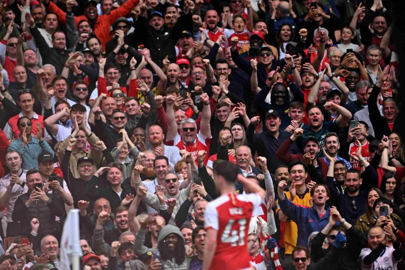 Arsenal's English midfielder #41 Declan Rice celebrates scoring the team's third goal during the English Premier League football match between Arse...