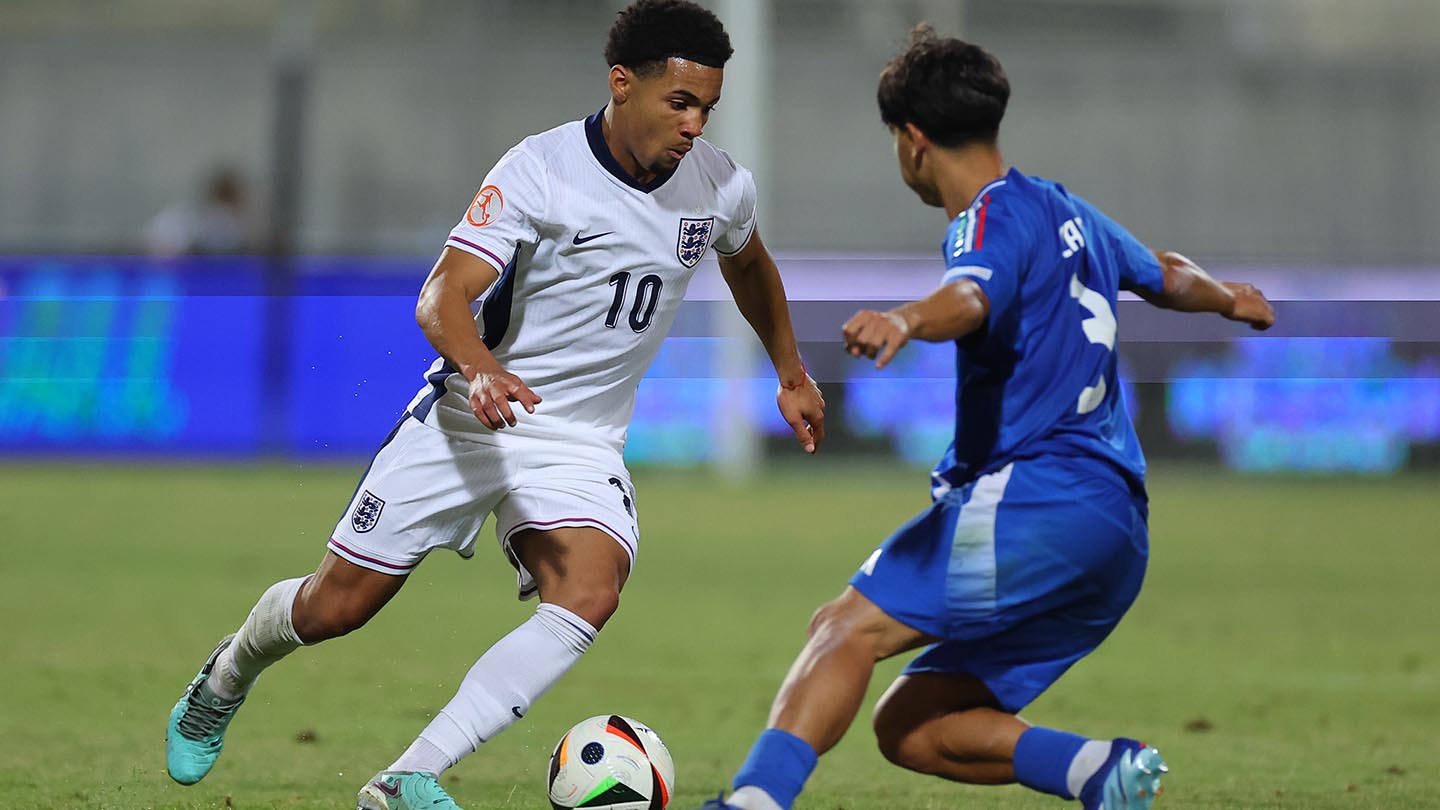 Ethan Nwaneri with the England u17s (Photo via EnglandFootball.com)