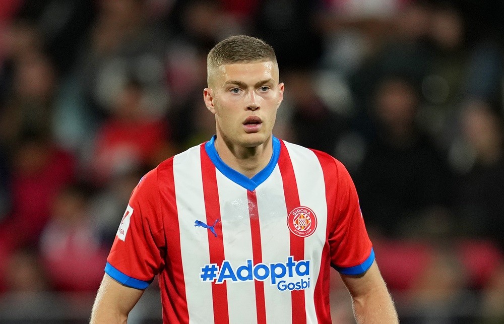 GIRONA, SPAIN: Artem Dovbyk of Girona FC looks on during the LaLiga EA Sports match between Girona FC and Villarreal CF at Montilivi Stadium on May...
