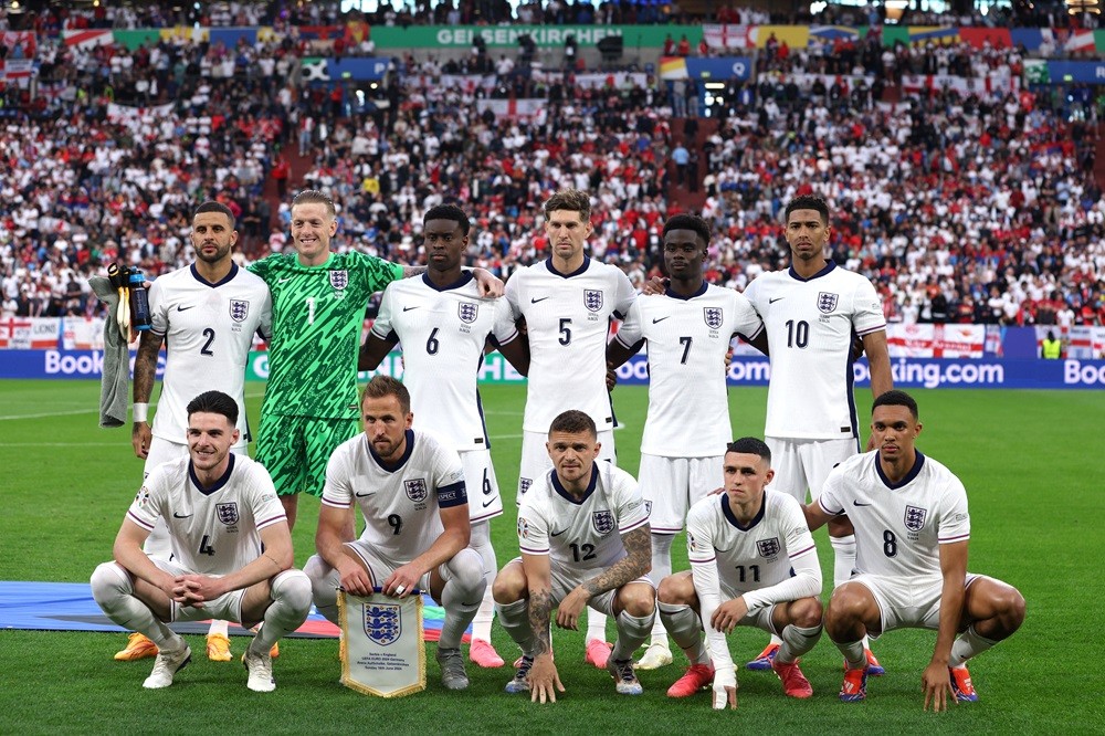 GELSENKIRCHEN, GERMANY: The players of England pose for a team photo prior to kick-off ahead of the UEFA EURO 2024 group stage match between Serbia...