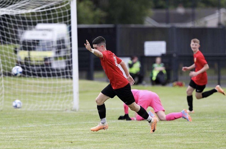 Coran Madden with Cliftonville FC (Photo via Madden on Instagram)