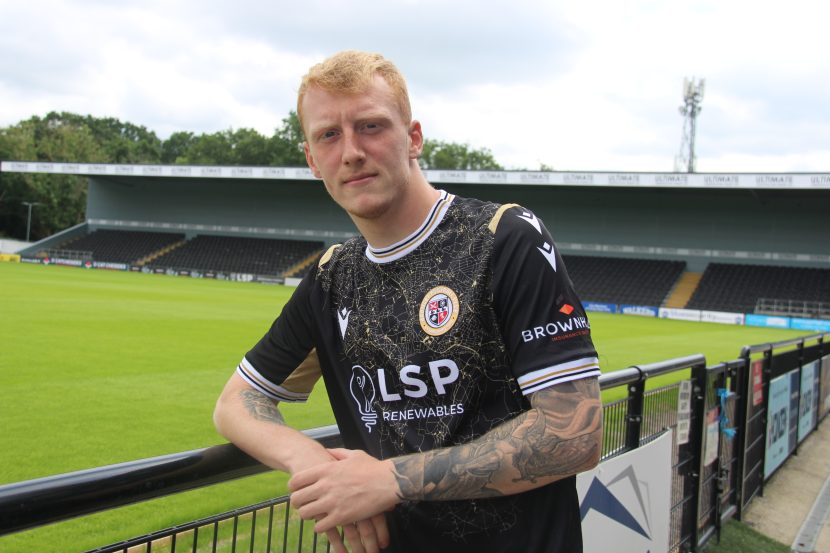 Taylor Foran after signing for Bromley (Photo via Bromley FC)