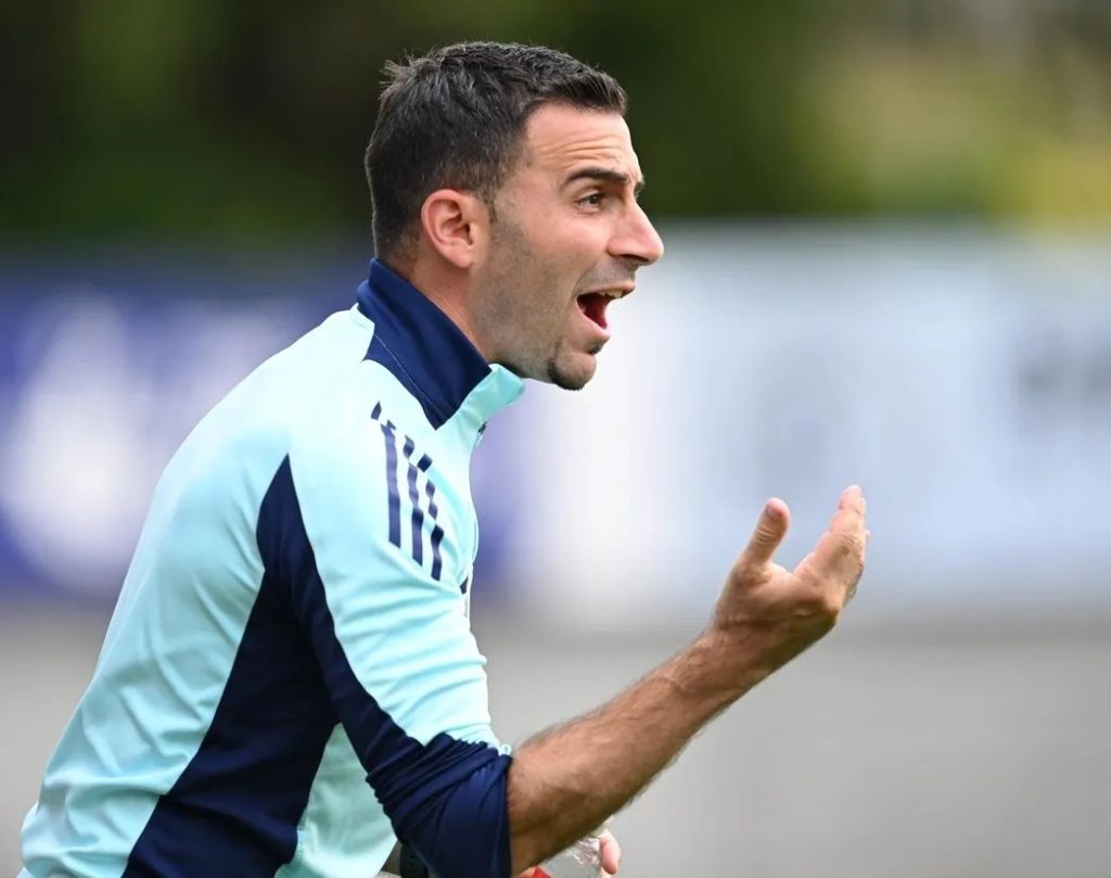 Reaction to Arsenal's opening pre-season u21 win 2 Mehmet Ali managing the Arsenal u21s (Photo via Arsenal.com)