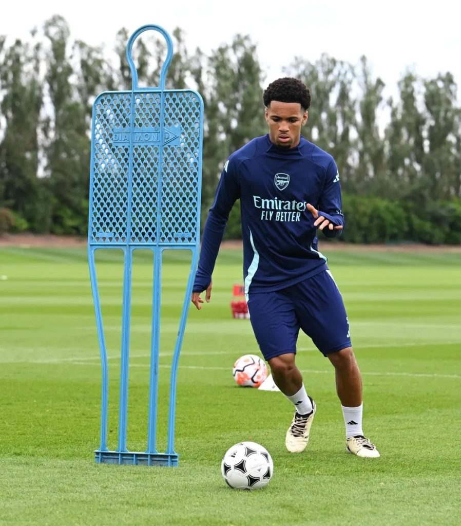 New Arsenal signing pictured in pre-season training 4 Ethan Nwaneri in training with Arsenal (Photo via Arsenal.com)