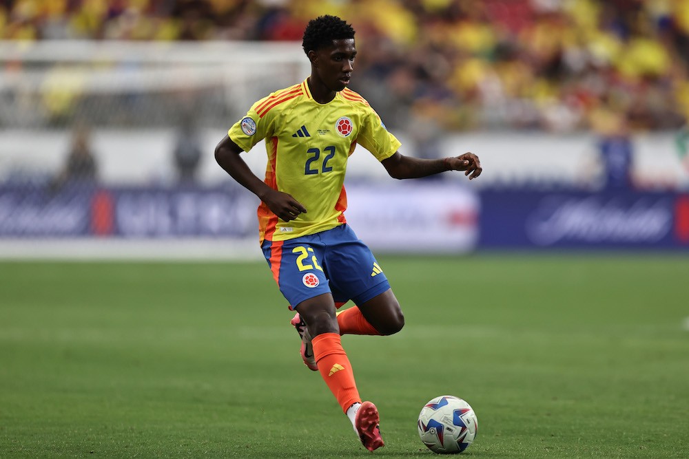 GLENDALE, ARIZONA: Yaser Asprilla of Colombia controls the ball during the CONMEBOL Copa America 2024 Group D match between Colombia and Costa Rica...
