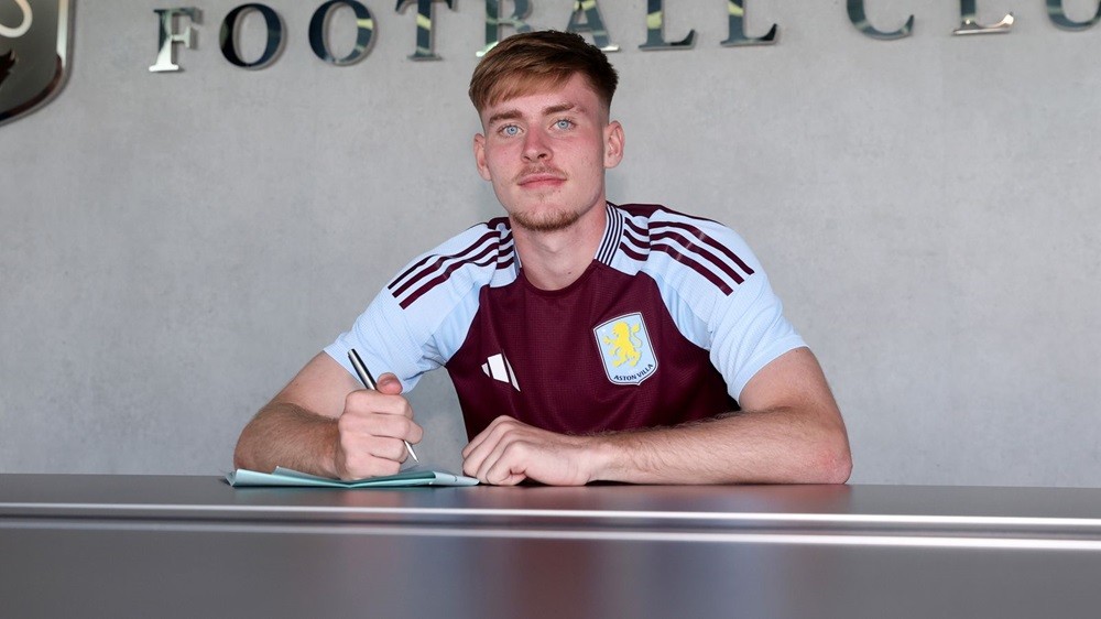 Mason Cotcher signs for Aston Villa (Photo via AVFC.co.uk)