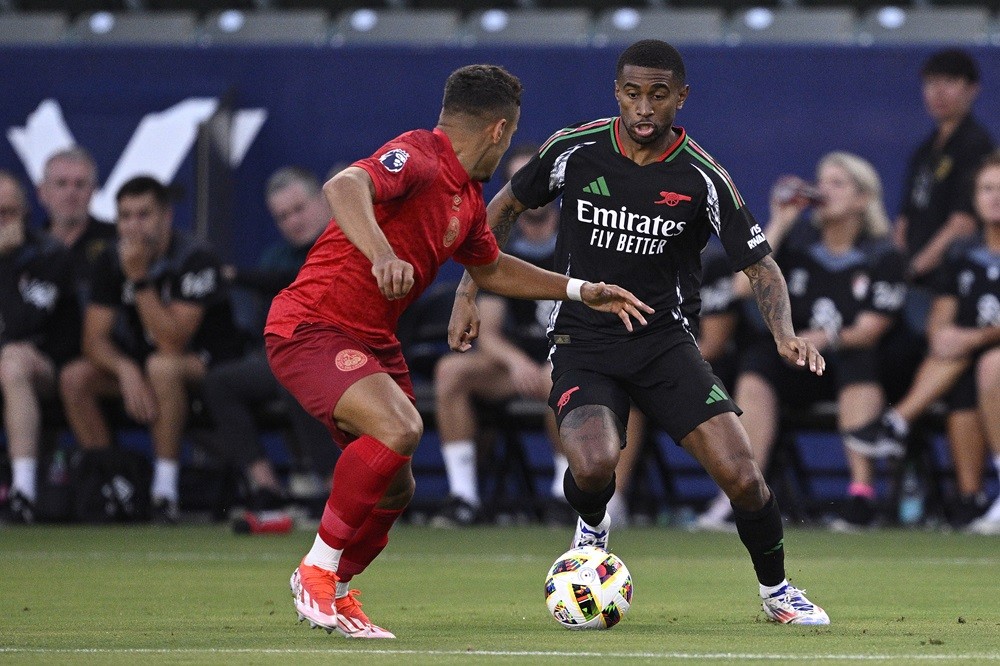 CARSON, CALIFORNIA: Reiss Nelson of Arsenal FC controls the ball during the first half against AFC Bournemouth during a pre-season friendly match b...