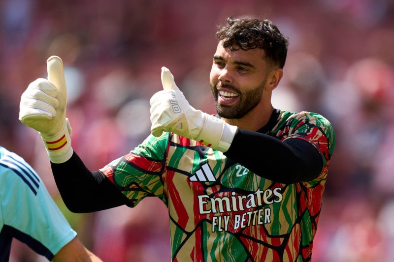 LONDON, ENGLAND - AUGUST 11: David Raya of Arsenal warms up prior to the pre-season friendly match between Arsenal and Olympique Lyonnais at Emirat...