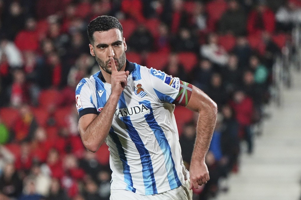 MALLORCA, SPAIN: Mikel Merino of Real Sociedad celebrates scoring his team's second goal during the LaLiga EA Sports match between RCD Mallorca and...