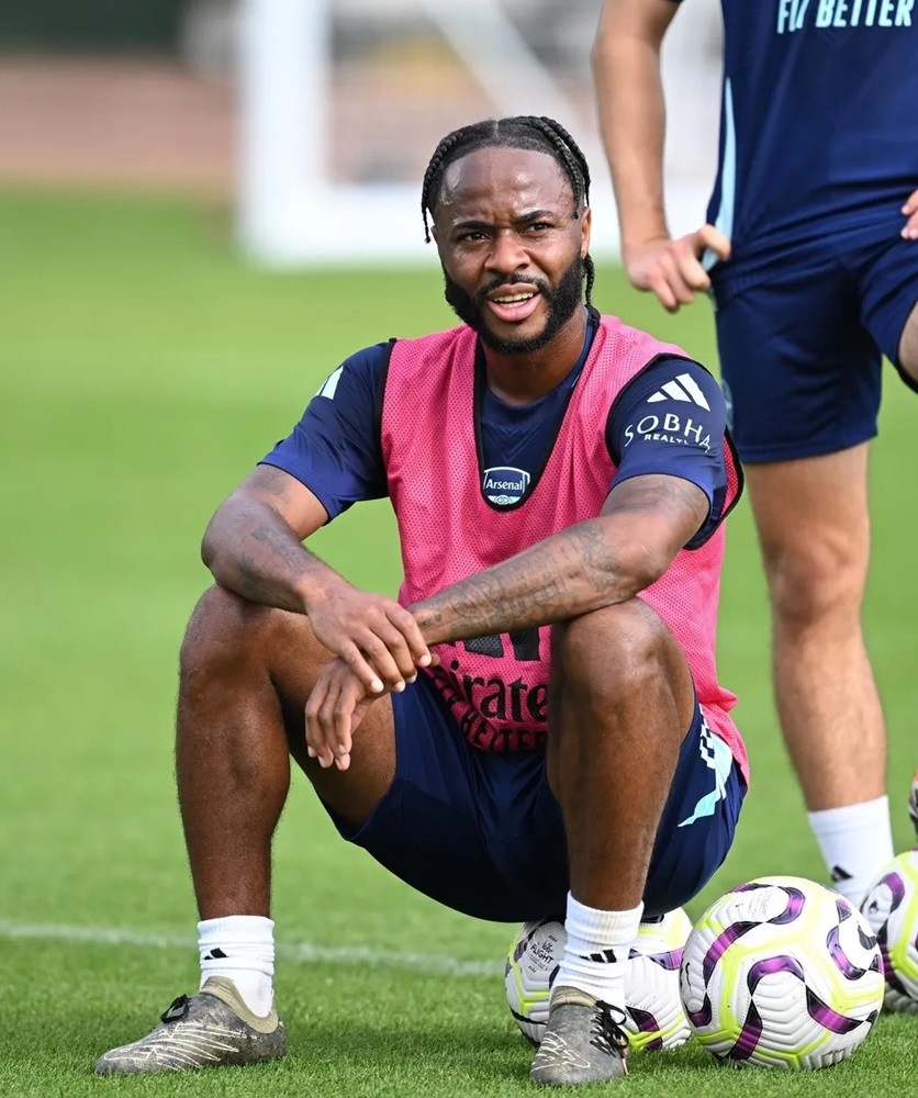 Raheem Sterling in training with Arsenal (Photo via Arsenal.com)