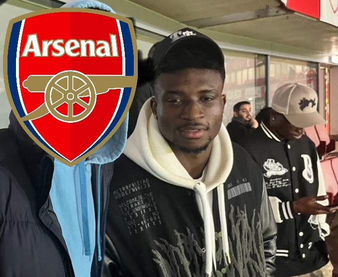 Mohammed Kudus at the Emirates Stadium watching Arsenal vs PSG (Photo via @afcmax22 on Twitter)