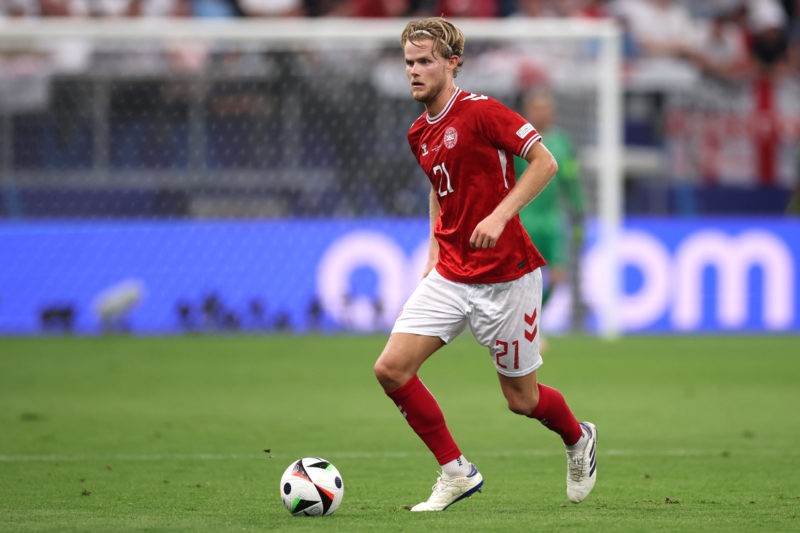 Arsenal join transfer race for 25yo midfielder wanted by Manchester United 2 FRANKFURT AM MAIN, GERMANY - JUNE 20: Morten Hjulmand of Denmark controls the ball during the UEFA EURO 2024 group stage match between Denmark and England at Frankfurt Arena on June 20, 2024 in Frankfurt am Main, Germany. (Photo by Alex Grimm/Getty Images)