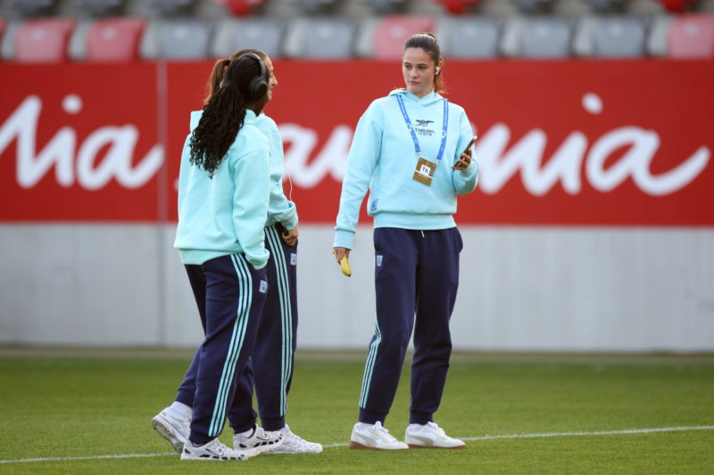 MUNICH, GERMANY - OCTOBER 09: Freya Godfrey of Arsenal inspects the pitch prior to the UEFA Women's Champions League match between FC Bayern Münche...