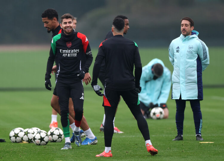LONDON COLNEY, ENGLAND - NOVEMBER 05: Jorginho of Arsenal speaks to teammate Gabriel Martinelli during the UEFA Champions League 2024/25 League Pha...