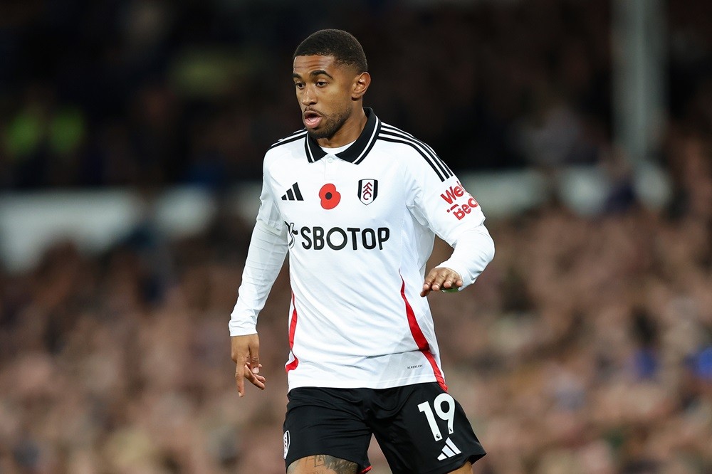 LIVERPOOL, ENGLAND: Reiss Nelson of Fulham during the Premier League match between Everton FC and Fulham FC at Goodison Park on October 26, 2024. (...