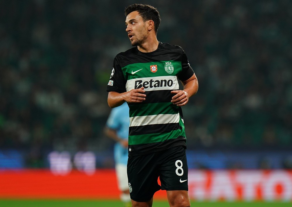 LISBON, PORTUGAL: Pedro Goncalves of Sporting CP during the UEFA Champions League 2024/25 League Phase MD4 match between Sporting CP and Manchester...