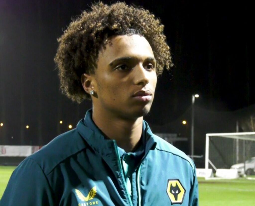Lennon Patterson with Wolves (Photo via Wolves Academy on Twitter)