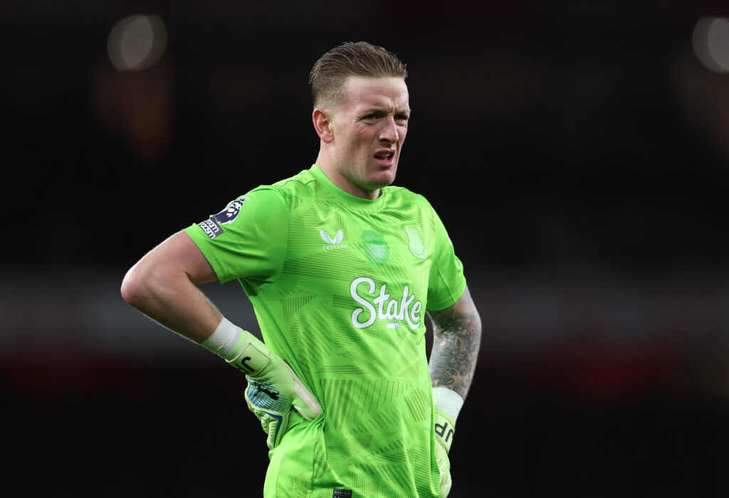 LONDON, ENGLAND - DECEMBER 14: Jordan Pickford of Everton during the Premier League match between Arsenal FC and Everton FC at Emirates Stadium on December 14, 2024 in London, England. (Photo by Alex Pantling/Getty Images)