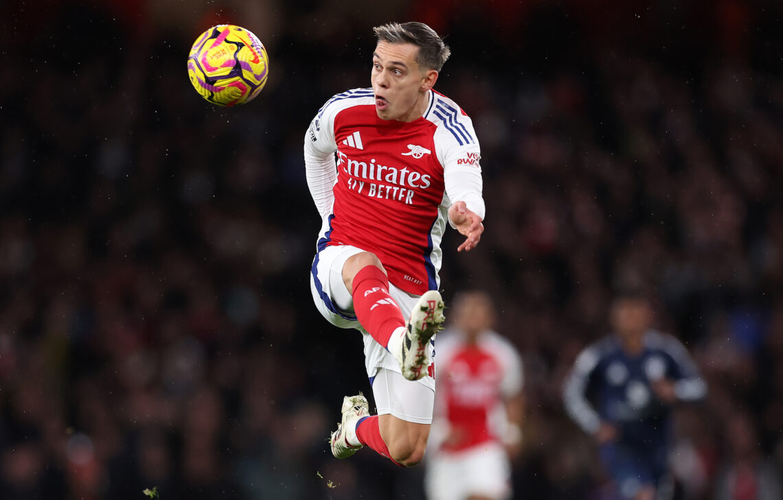 LONDON, ENGLAND - DECEMBER 04: Leandro Trossard of Arsenal controls the ball during the Premier League match between Arsenal FC and Manchester Unit...
