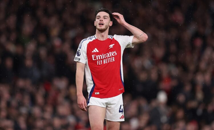LONDON, ENGLAND: Declan Rice of Arsenal looks on during the Premier League match between Arsenal FC and Manchester United FC at Emirates Stadium on...