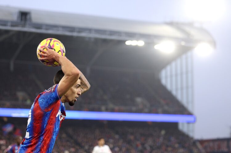 LONDON, ENGLAND: Daniel Munoz of Crystal Palace takes a throw in during the Premier League match between Crystal Palace FC and Fulham FC at Selhurs...