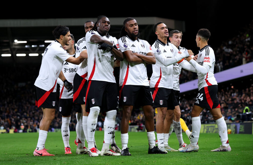 Arsenal loanee suffers hamstring injury in 5th start 5 LONDON, ENGLAND - DECEMBER 05: Alex Iwobi of Fulham celebrates scoring his team's third goal with teammates during the Premier League match between Fulham FC and Brighton & Hove Albion FC at Craven Cottage on December 05, 2024 in London, England. (Photo by Ryan Pierse/Getty Images)