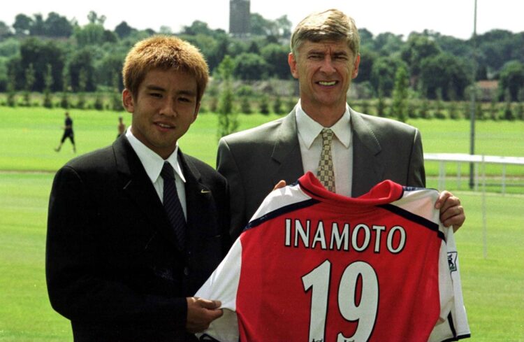 23 Jul 2001: New Arsenal signing Junichi Inamato is unveiled by manager Arsene Wenger before a training session at the Arsenal training ground in C...