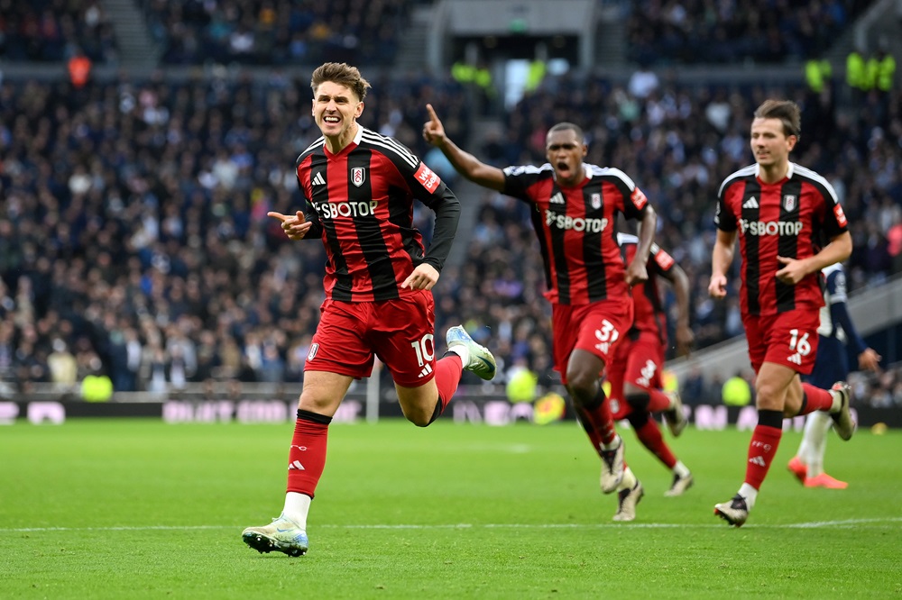 Fulham captain suspended for Arsenal clash 2 LONDON, ENGLAND: Tom Cairney of Fulham celebrates scoring his team's first goal during the Premier League match between Tottenham Hotspur FC and Fulham FC at Tottenham Hotspur Stadium on December 01, 2024. (Photo by Justin Setterfield/Getty Images)