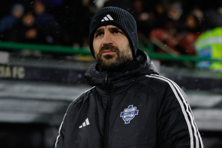 VENICE, ITALY - DECEMBER 08: Manager of Como Cesc Fabrega during the Serie A match between Venezia and Como at Stadio Pier Luigi Penzo on December ...