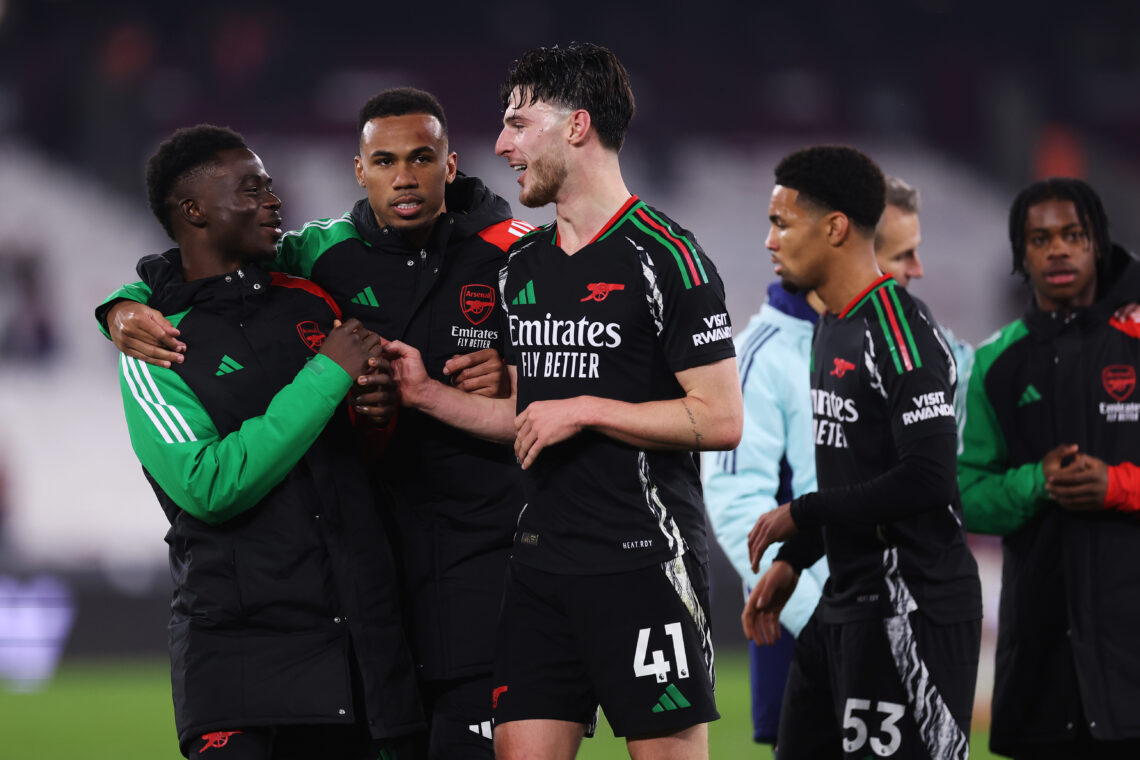 LONDON, ENGLAND - NOVEMBER 30: Declan Rice of Arsenal celebrates victory with teammates Bukayo Saka and Gabriel after the Premier League match betw...