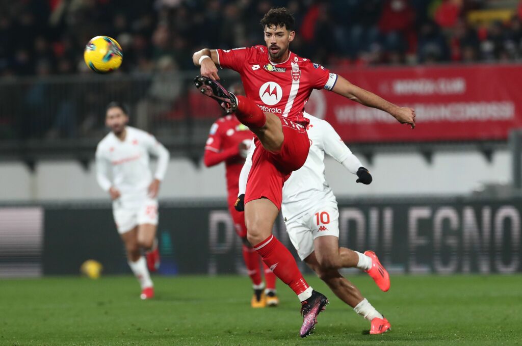 Former Gunner signs for Fiorentina 2 MONZA, ITALY - JANUARY 13: Pablo Mari’ of AC Monza in action during the Serie A match between AC Monza and ACF Fiorentina at U-Power Stadium on January 13, 2025 in Monza, Italy. (Photo by Marco Luzzani/Getty Images)