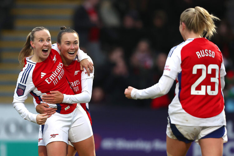 BOREHAMWOOD, ENGLAND - JANUARY 19: Beth Mead of Arsenal celebrates scoring her team's third goal with Caitlin Foord and Alessia Russo during the Ba...