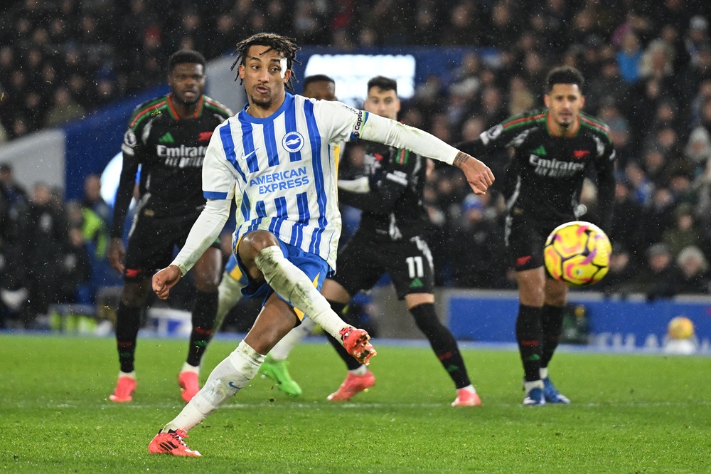 Former ref confirms Brighton-Arsenal penalty was "wrong call" 2 BRIGHTON, ENGLAND: Joao Pedro of Brighton & Hove Albion equalises from the penalty spot during the Premier League match between Brighton & Hove Albion FC and Arsenal FC at Amex Stadium on January 04, 2025. (Photo by Mike Hewitt/Getty Images)