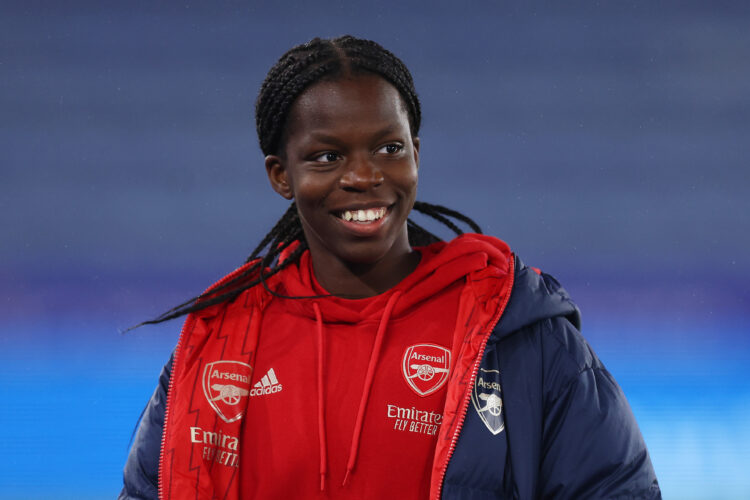 LEICESTER, ENGLAND - NOVEMBER 12: Vivienne Lia of Arsenal inspects the pitch prior to the Barclays Women´s Super League match between Leicester Cit...