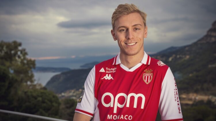 Mika Biereth after signing for AS Monaco (Photo via ASMonaco.com)