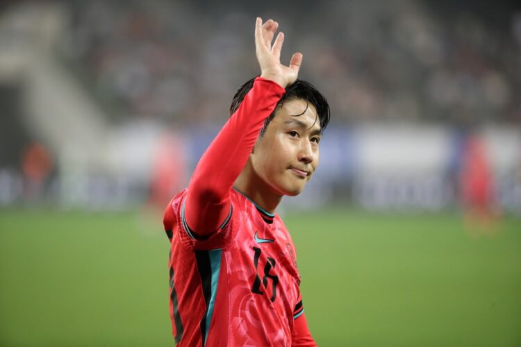 YONGIN, SOUTH KOREA: Lee Kangin of South Korea waves during the FIFA World Cup Asian Third Qualifier Group B match between South Korea and Iraq at ...