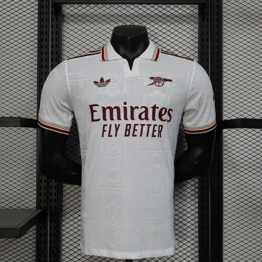 New Arsenal 2025/26 third kit leak images 2 Leaked pictures of Arsenal's 2025/26 third kit (via @iemadAFC on Twitter)