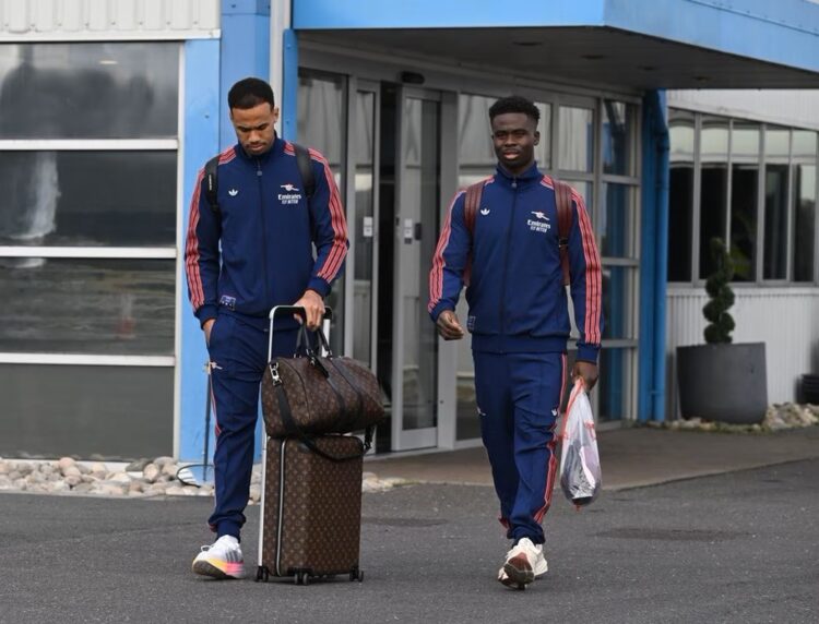 Bukayo Saka (R) joins Arsenal's first-team trip to Dubai (Photo via Arsenal.com)