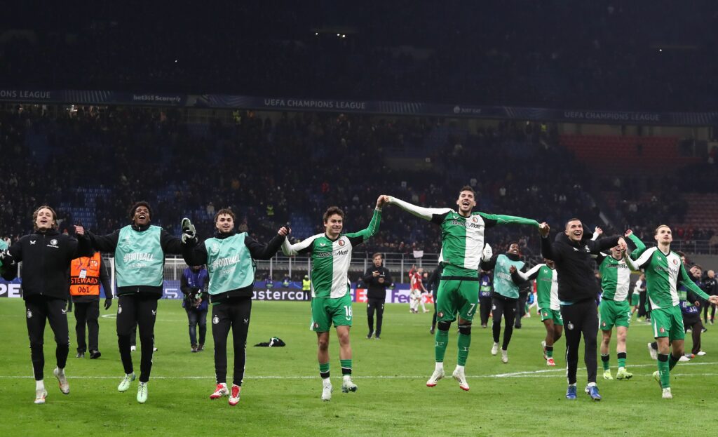 Arsenal's next Champions League opponents down to 2 teams 2 MILAN, ITALY - FEBRUARY 18: Feyenoord players show appreciation to fans following the UEFA Champions League 2024/25 League Knockout Play-off second leg match between AC Milan and Feyenoord at San Siro Stadium on February 18, 2025 in Milan, Italy. (Photo by Marco Luzzani/Getty Images)