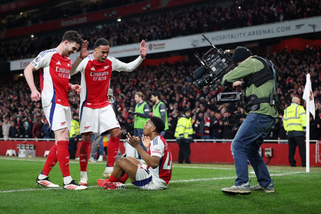 Myles Lewis-Skelly signs new long-term Arsenal deal 3 LONDON, ENGLAND - FEBRUARY 02: Myles Lewis-Skelly of Arsenal celebrates scoring his team's third goal with teammates during the Premier League match between Arsenal FC and Manchester City FC at Emirates Stadium on February 02, 2025 in London, England. (Photo by Alex Pantling/Getty Images)