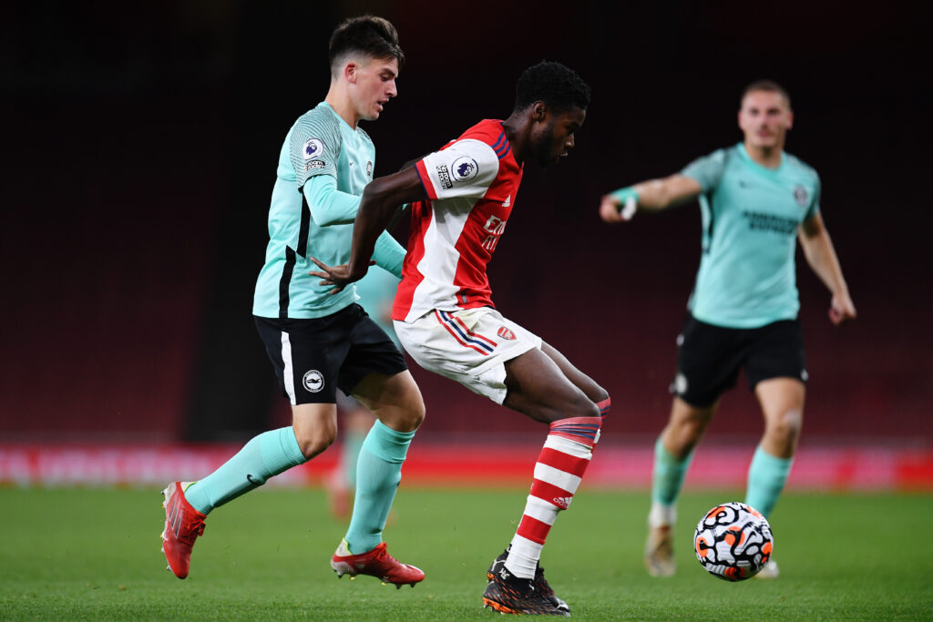 Former Arsenal youngster returns to UK with St Mirren loan move 4 LONDON, ENGLAND - OCTOBER 01: Ryan Alebiosu of Arsenal holds off Andrew Moran of Brighton & Hove Albion during the Premier League 2 match between Arsenal U23 and Brighton & Hove Albion U23 at Emirates Stadium on October 01, 2021 in London, England. (Photo by Alex Burstow/Getty Images)