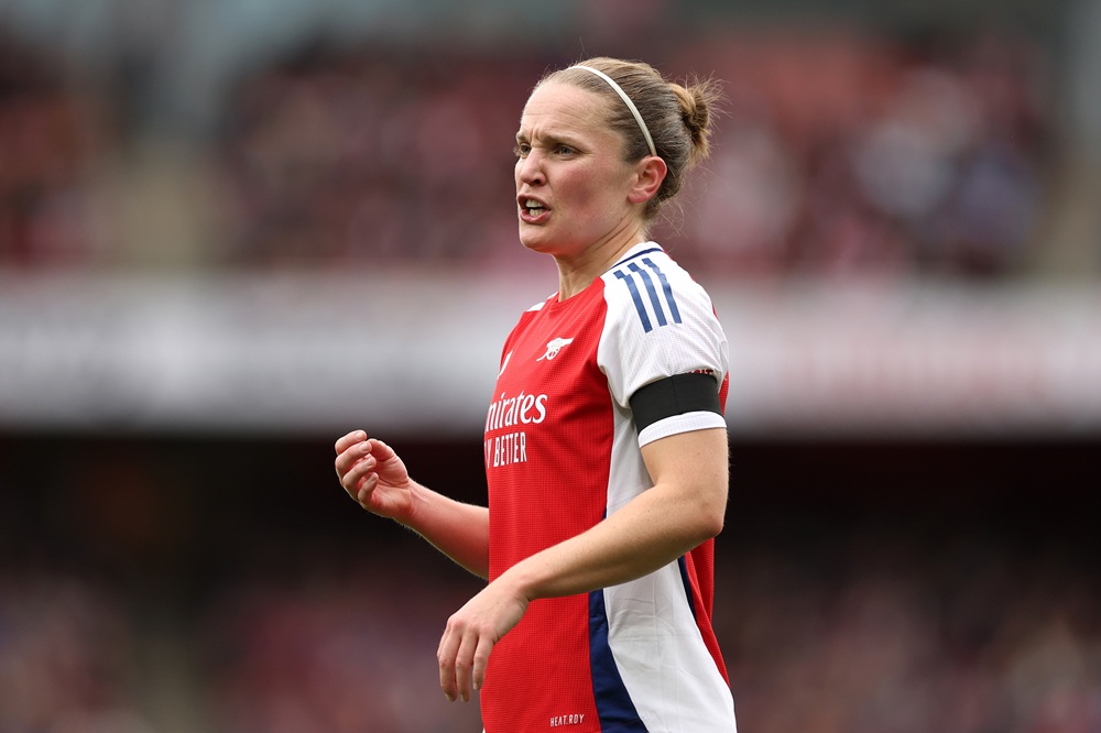 LONDON, ENGLAND: Kim Little of Arsenal in action during the Barclays Women's Super League match between Arsenal and Chelsea at Emirates Stadium on ...