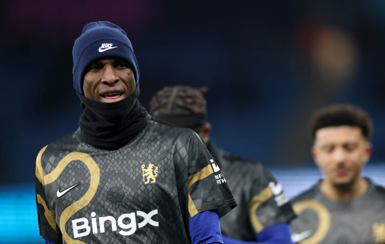 MANCHESTER, ENGLAND - JANUARY 25: Nicolas Jackson of Chelsea looks on as he warms up prior to the Premier League match between Manchester City FC a...